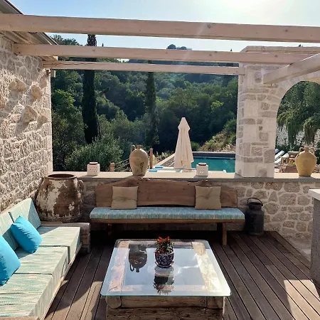 Sinium Luxury