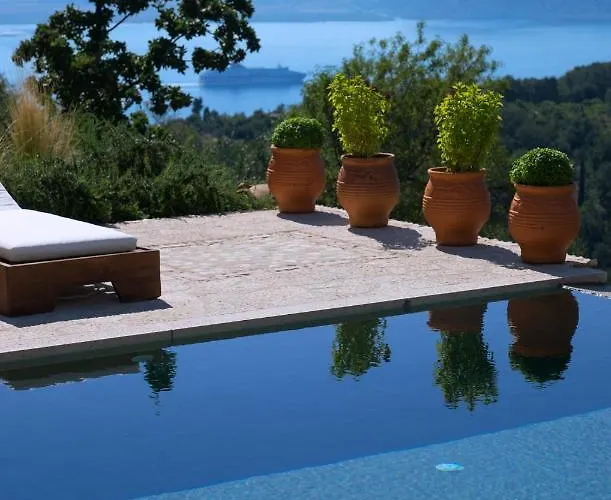 Sinium Luxury Villa