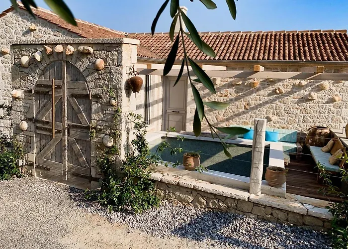 Sinium Luxury Villa