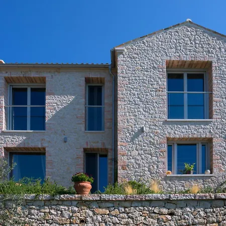 Sinium Luxury Villa *